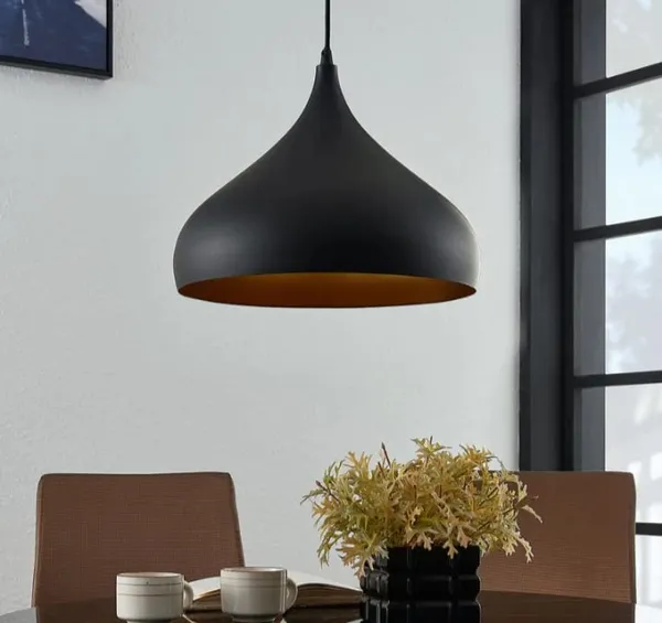 Black_Metal_And_Glass_Hanging_Pendant_Light_For_Home_And_Kitchen