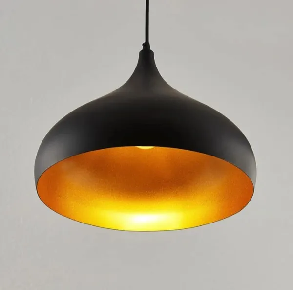 Black_Metal_And_Glass_Hanging_Pendant_Light_For_Home_And_Kitchen