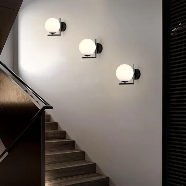 Black_Metal_And_Glass_Hanging_Pendant_Light_For_Home_And_Kitchen