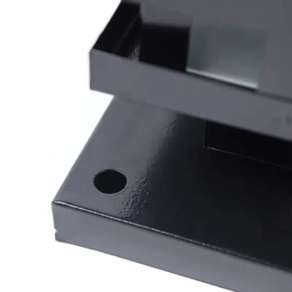 Black_Metal_And_Glass_Led_Gate_Light_For_Home_And_Kitchen