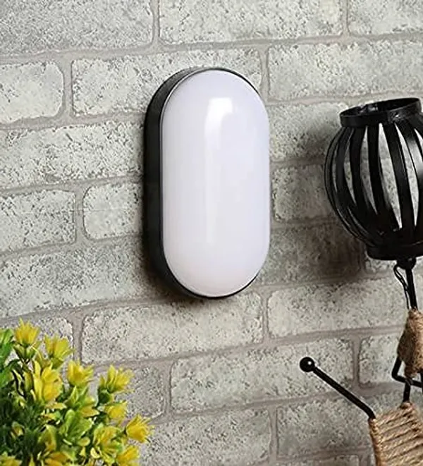 Black_Metal_And_Glass_Gate_Pillar_Light_For_Home_And_Kitchen