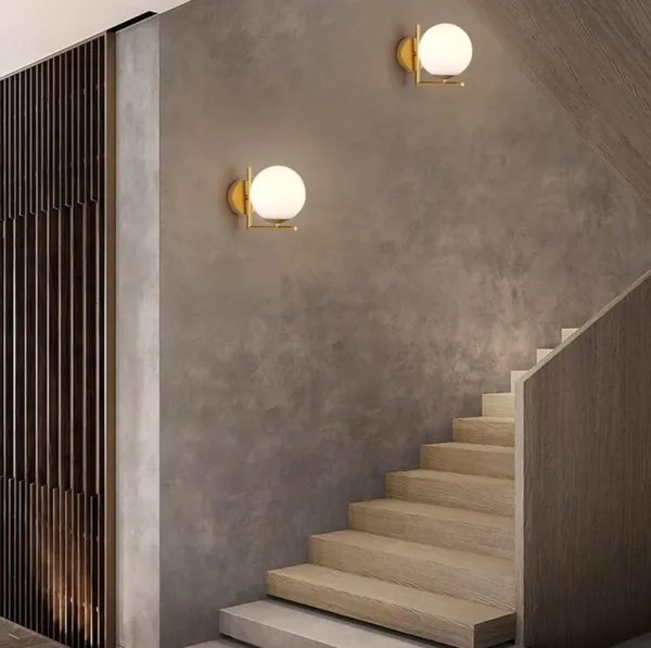 Gold_Metal_And_Glass_Hanging_Pendant_Light_For_Home_And_Kitchen