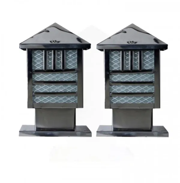 Silver_Metal_And_Glass_Light_For_Home_And_Kitchen