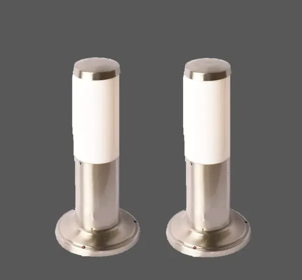 Silver_Metal_And_Glass_Garden_Bollard_Light_For_Home_And_Kitchen