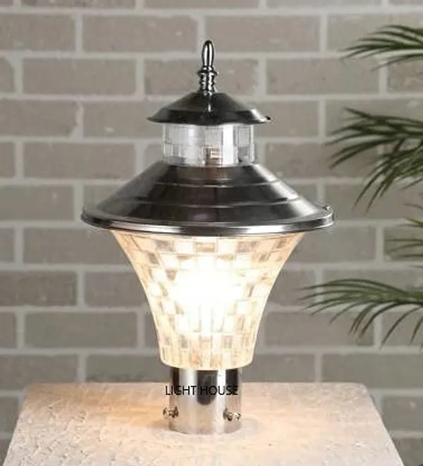 Silver_Metal_And_Glass_Hanging_Pendant_Light_For_Home_And_Kitchen