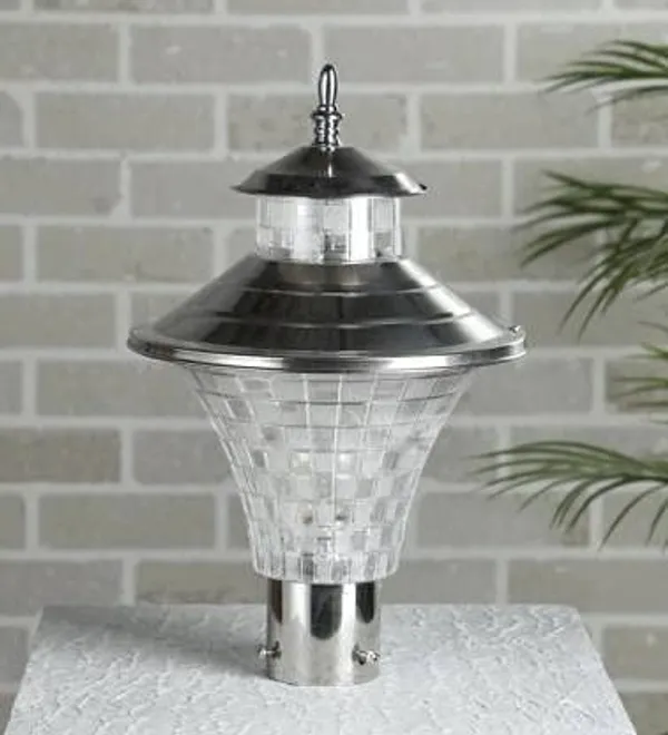 Silver_Metal_And_Glass_Hanging_Pendant_Light_For_Home_And_Kitchen
