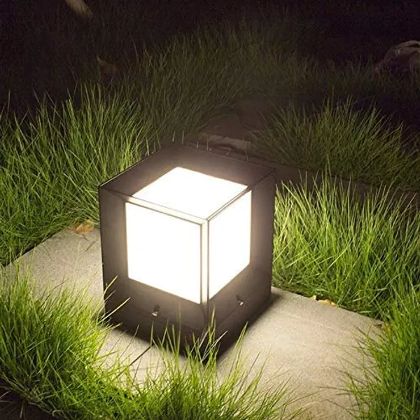 Black_And_White_Metal_And_Glass_Gate_Pillar_Light_For_Home_And_Kitchen