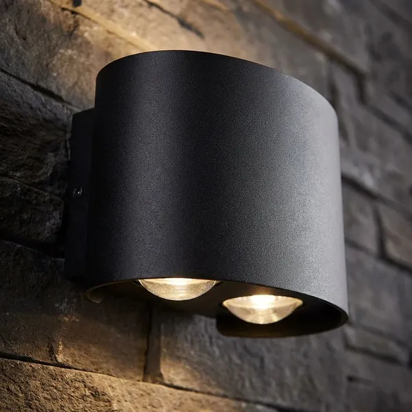 Black_Metal_And_Glass_Hanging_Pendant_Light_For_Home_And_Kitchen