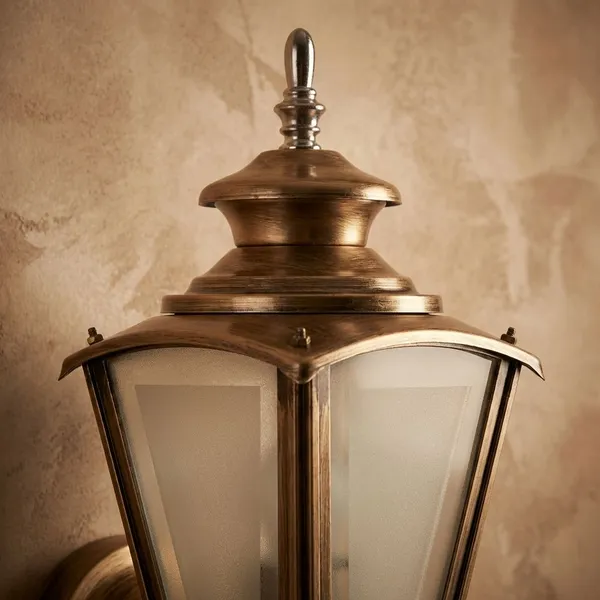 Antique_Copper_Metal_And_Glass_Outdoor_Wall_Light_For_Home_And_Kitchen