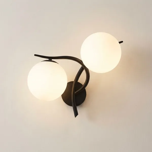 Black_Metal_And_Glass_Wall_Light_For_Home_And_Kitchen