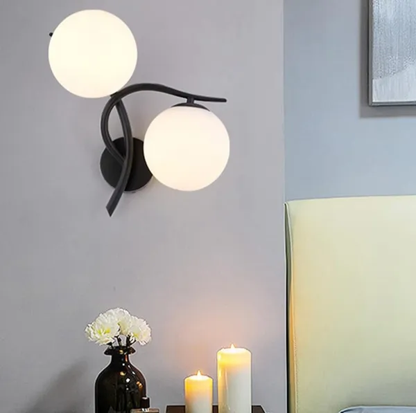 Black_Metal_And_Glass_Wall_Light_For_Home_And_Kitchen