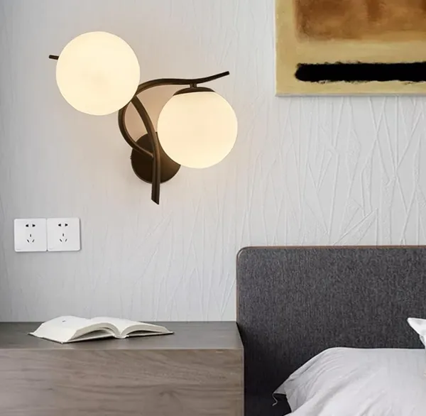 Black_Metal_And_Glass_Wall_Light_For_Home_And_Kitchen