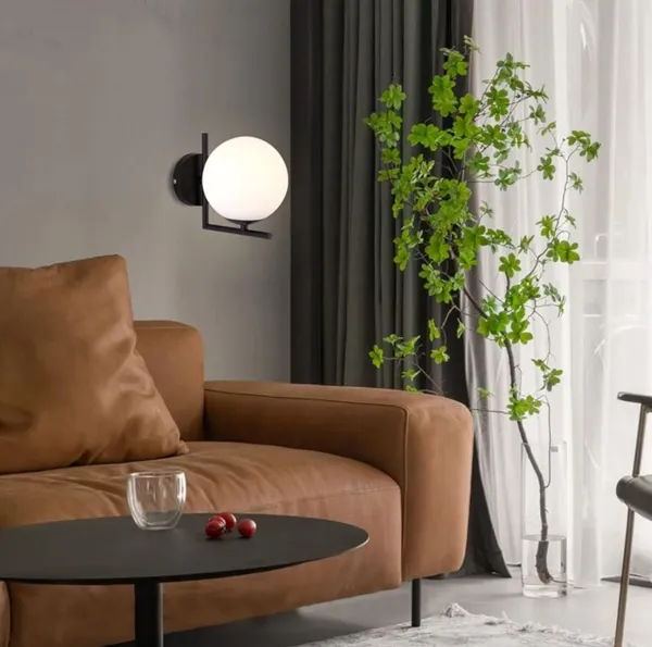Black_Metal_And_Glass_Wall_Light_For_Home_And_Kitchen