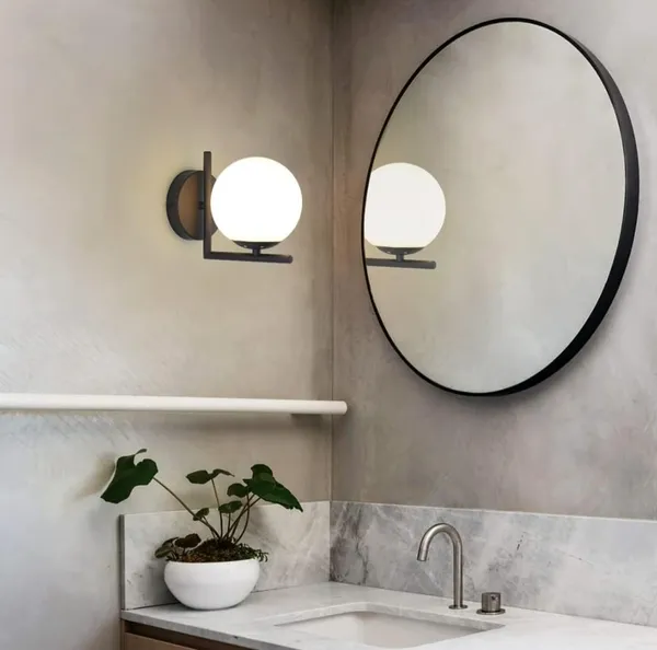 Black_Metal_And_Glass_Wall_Light_For_Home_And_Kitchen