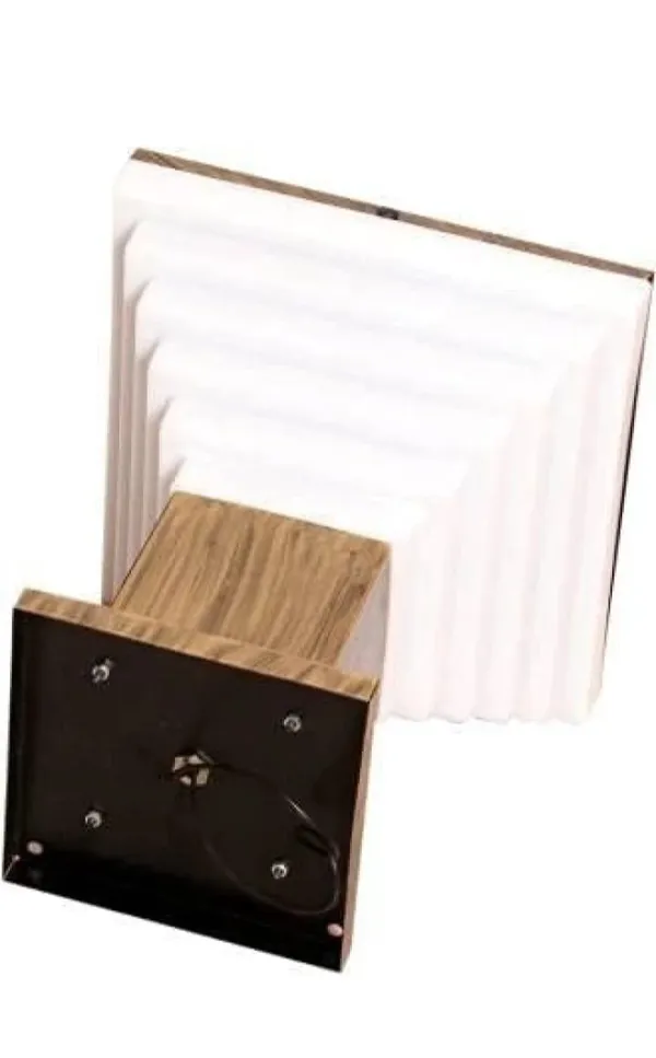 Black_Metal_And_Glass_Gate_Pillar_Light_For_Home_And_Kitchen