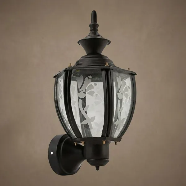 Black_Metal_And_Glass_Wall_Light_For_Home_And_Kitchen
