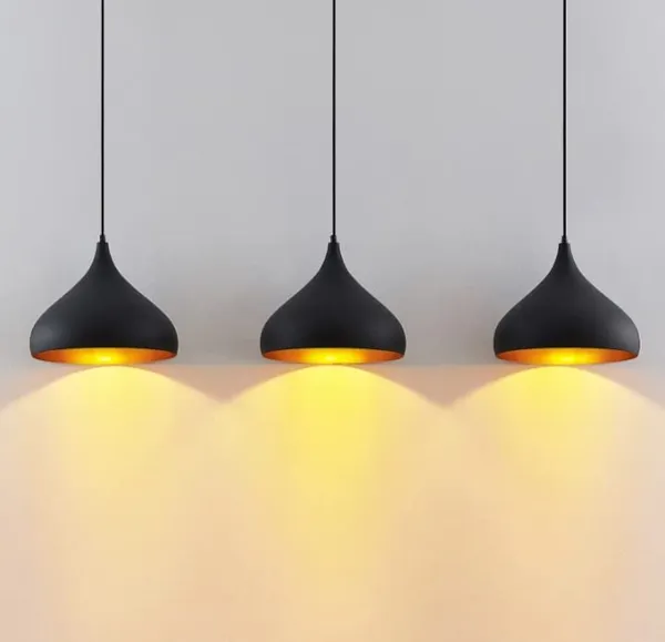 Black_Metal_And_Glass_Hanging_Pendant_Light_For_Home_And_Kitchen