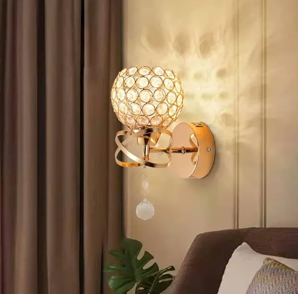 Gold_Metal_And_Glass_Led_Wall_Light_For_Home_And_Kitchen