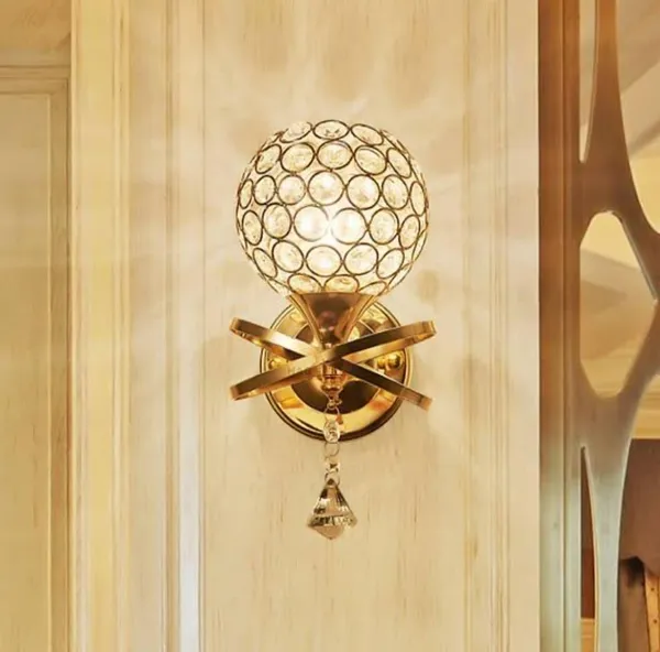 Gold_Metal_And_Glass_Led_Wall_Light_For_Home_And_Kitchen