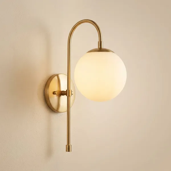 Gold_Metal_And_Glass_Wall_Light_For_Home_And_Kitchen