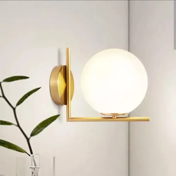 Gold_Metal_And_Glass_Wall_Light_For_Home_And_Kitchen