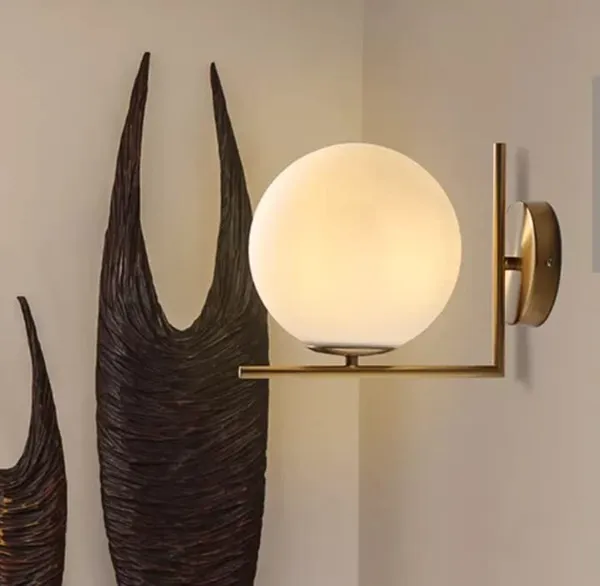 Gold_Metal_And_Glass_Wall_Light_For_Home_And_Kitchen