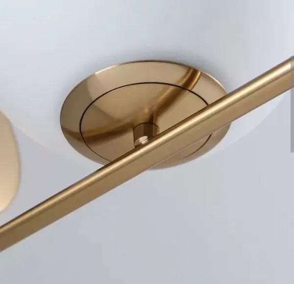Gold_Metal_And_Glass_Wall_Light_For_Home_And_Kitchen