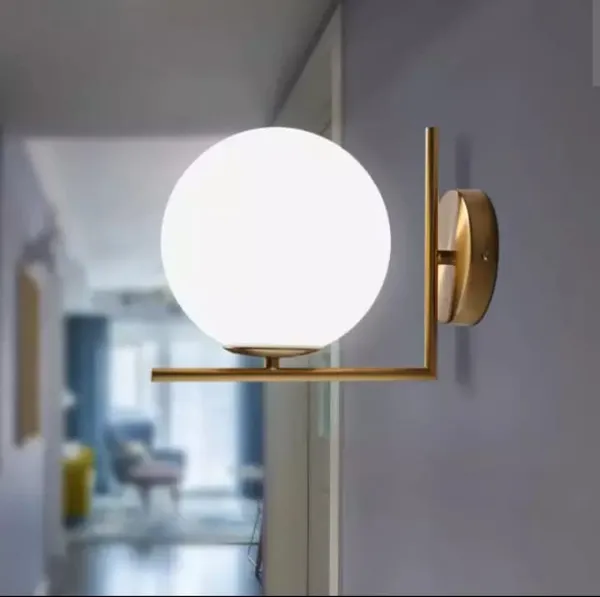 Gold_Metal_And_Glass_Wall_Light_For_Home_And_Kitchen