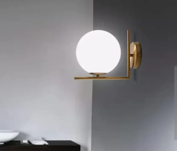 Gold_Metal_And_Glass_Wall_Light_For_Home_And_Kitchen