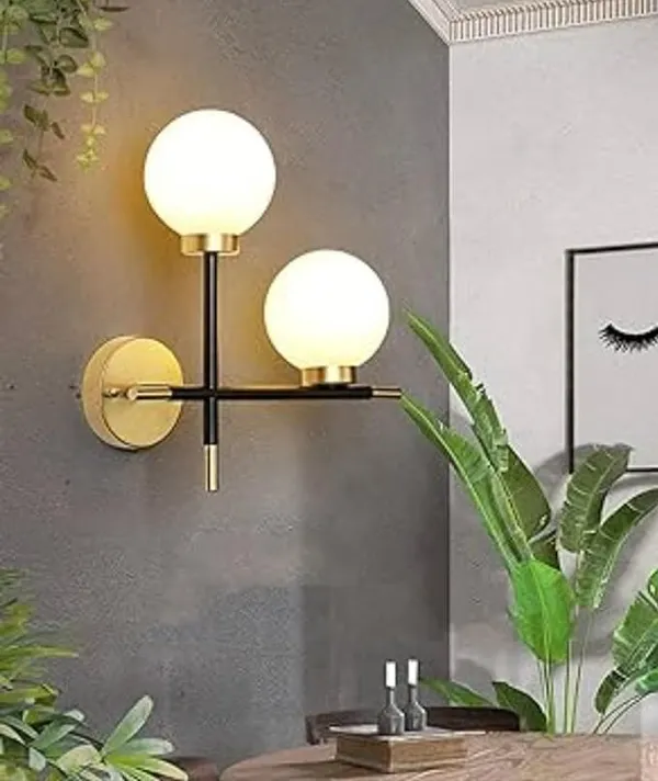 Gold_Metal_And_Glass_Wall_Light_For_Home_And_Kitchen