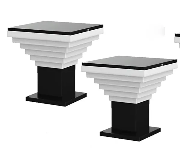 Black_Metal_And_Glass_Gate_Pillar_Light_For_Home_And_Kitchen