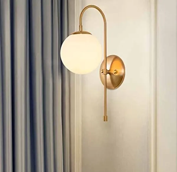 Golden_Metal_And_Glass_Wall_Light_For_Home_And_Kitchen