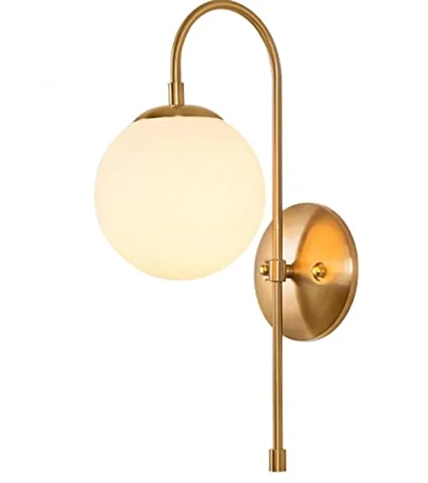 Golden_Metal_And_Glass_Wall_Light_For_Home_And_Kitchen