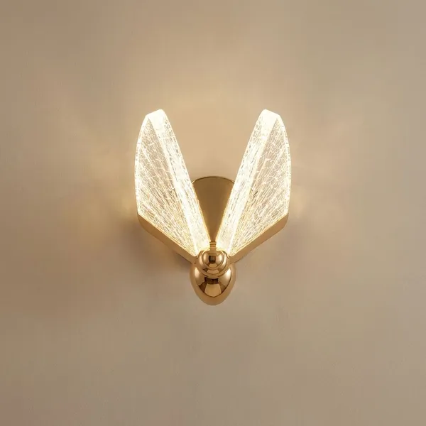 Water_Clear_Metal_And_Glass_Led_Wall_Light_For_Home_And_Kitchen