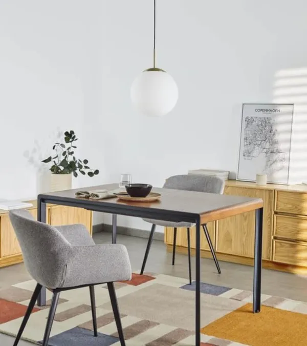 Gold_Metal_And_Glass_Pendant_Light_For_Home_And_Kitchen