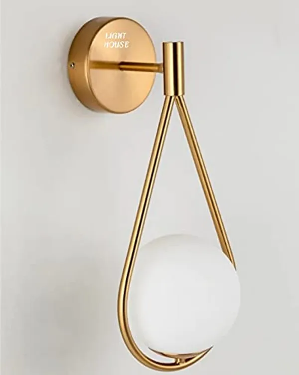 Gold_Metal_And_Glass_Wall_Light_For_Home_And_Kitchen