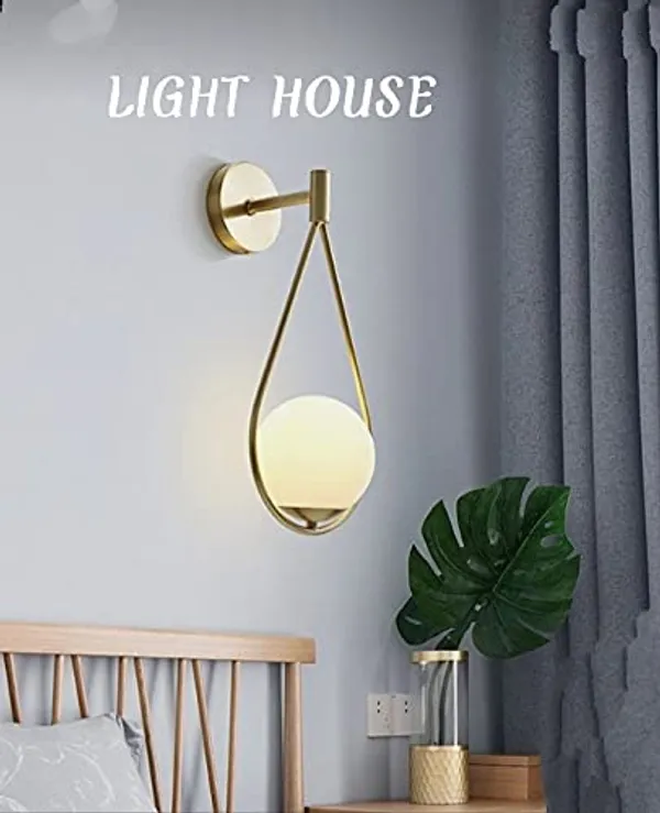 Gold_Metal_And_Glass_Wall_Light_For_Home_And_Kitchen