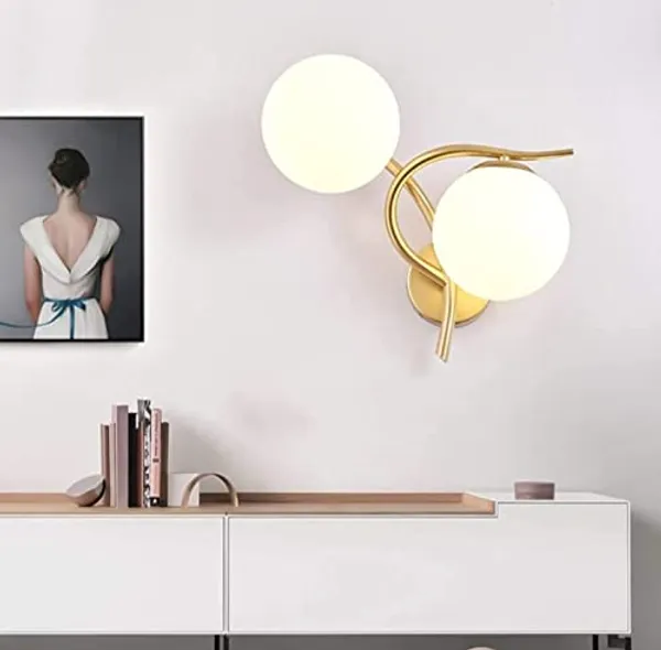 Gold_Metal_And_Glass_Wall_Light_For_Home_And_Kitchen