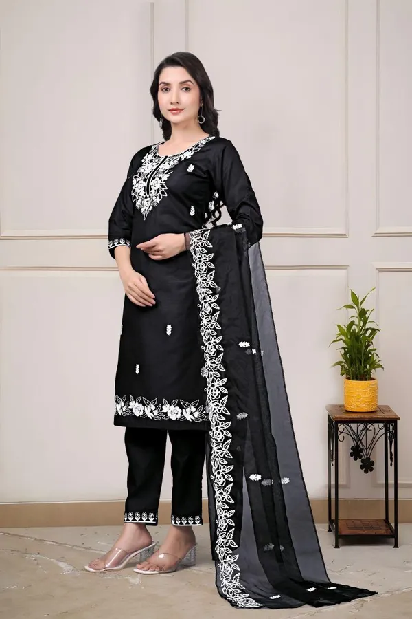 Black_Rayon_Aari_Work_Kurta_Pant_Set_With_Dupatta_For_Women
