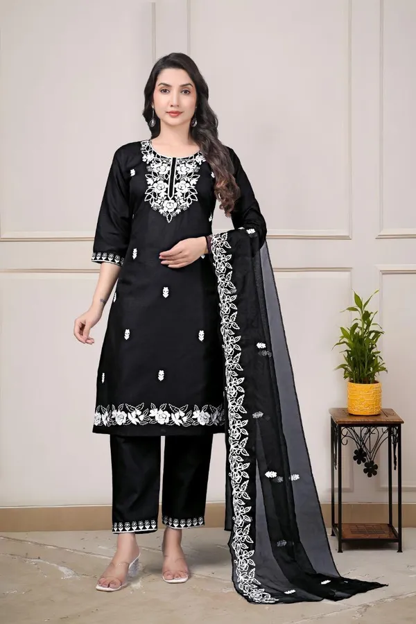 Black_Rayon_Aari_Work_Kurta_Pant_Set_With_Dupatta_For_Women