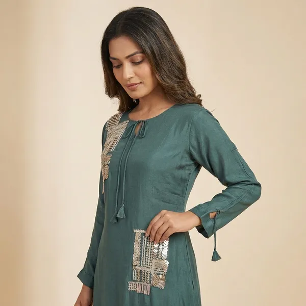 Mehendi_Solid_Chinon_Code_Set_For_Women