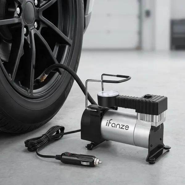 Silver_And_Black_Helping_Tools_For_Tyre_Inflation,_Air_Tools_And_Cleaning_Dust