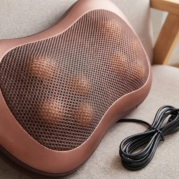 Maroon_Skin_And_Hair_For_Back_And_Neck_Massage_In_Car_Or_Home