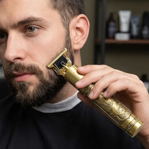 Gold_Skin_And_Hair_For_Beard_Trimming_And_Grooming