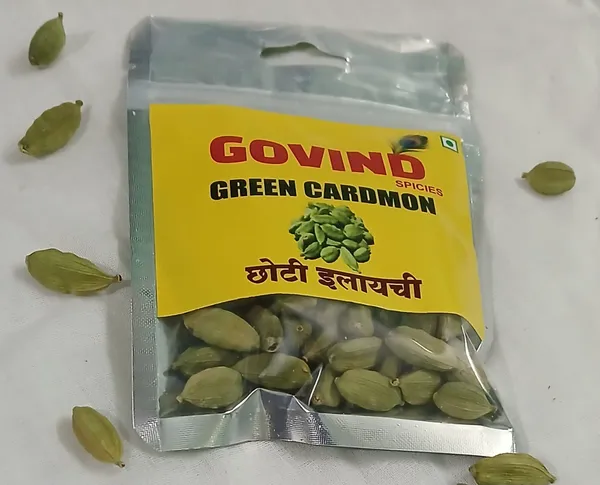 Green_Premium_Quality_Cardamom_For_Sweets,_Tea_&_Cooking