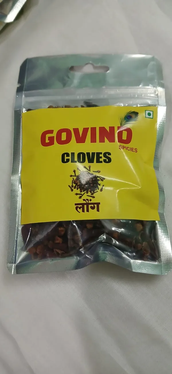 Dark_Brown_Premium_Quality_Cloves_&_Green_Cardamom_For_Cooking,_Spice_Blends_&_Flavoring_(Pack_Of_2)