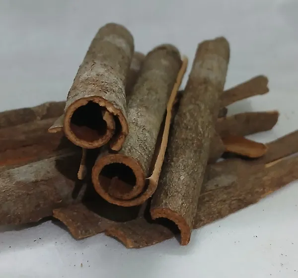 Brown_Premium_Quality_Cinnamon_Stick_&_Mustard_Seeds_For_Cooking,_Baking_&_Seasoning_(Pack_Of_2)