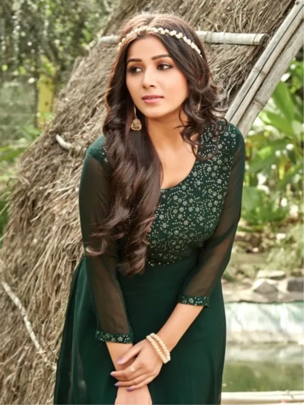 Georgette_Dress_with_Yok_Embroidery_&_mirror_work