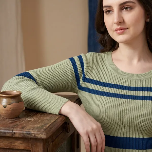 Green_Cotton_Wool_Stretchable_Crop_Top_For_Women
