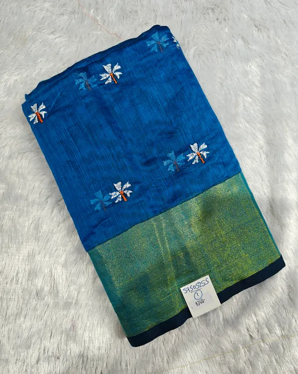 Blue_Prajakta_Floral_Cotton_Saree_For_Women